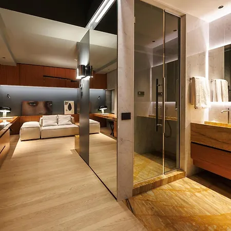 Lanterna Collection